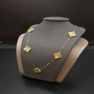 عقد فانكليف تشوكر عيار18.وزن.2.4جرام