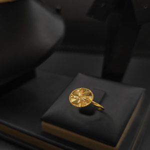 خاتم النجمه فاخر عيار21.وزن.1.1جرام