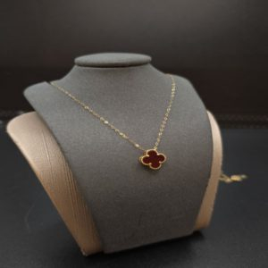 عقد فانكليف عيار18.وزن0.8جرام