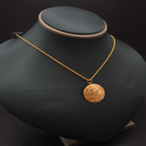 عقد ايه قرانيه فاخر عيار21.وزن.2جرام